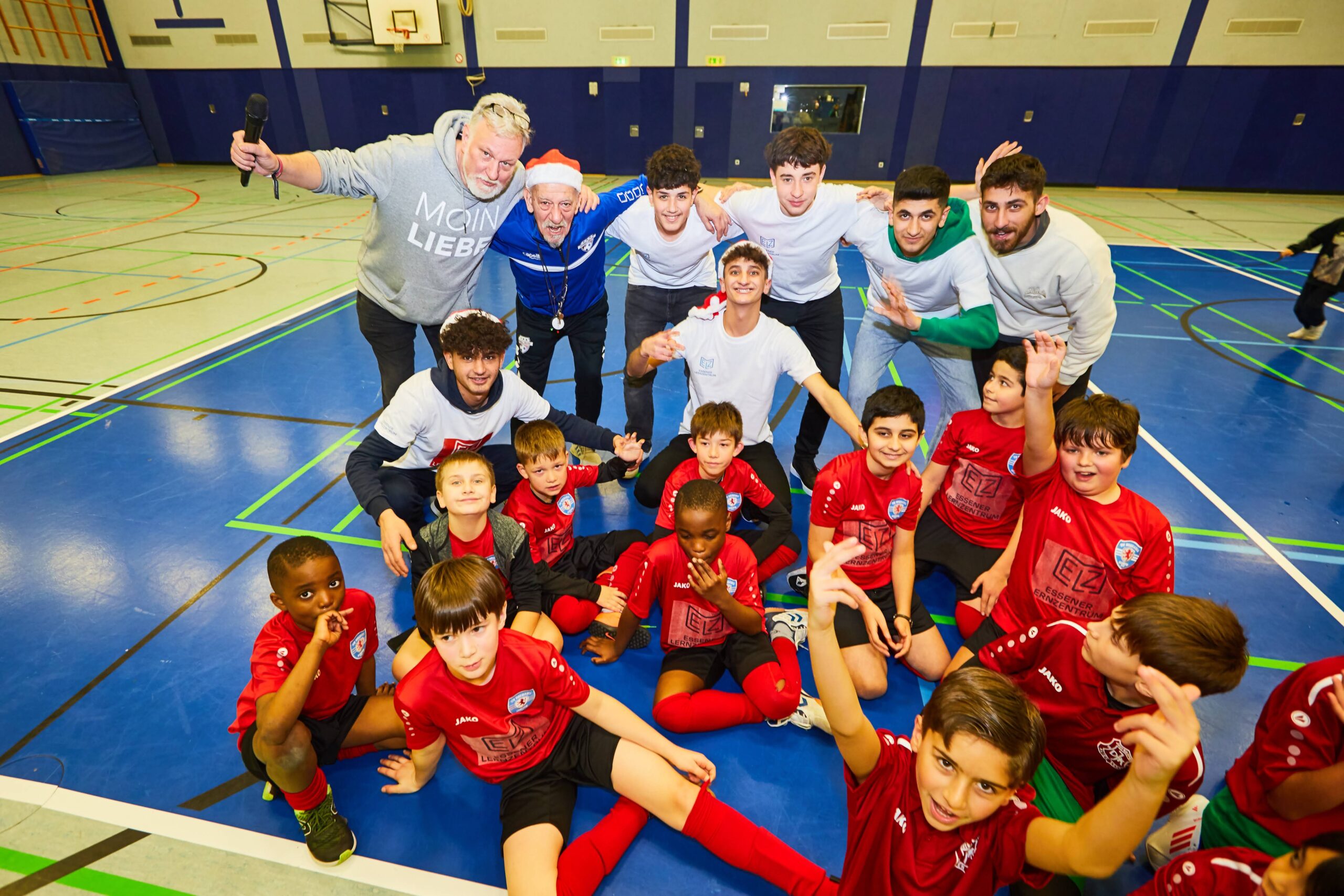 Mehr über den Artikel erfahren 1. Weihnachtsfußballturnier 2024